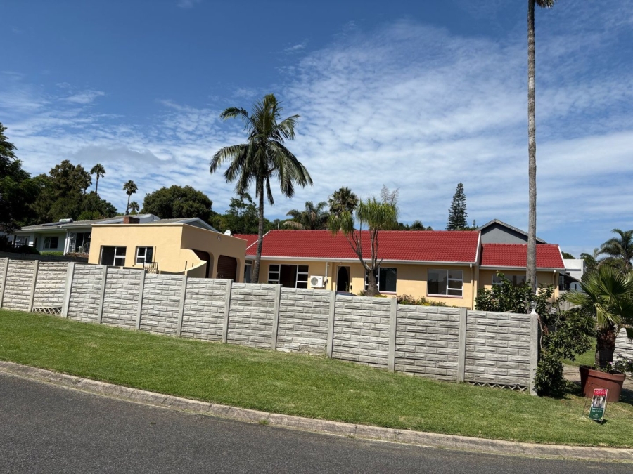 5 Bedroom Property for Sale in Beacon Bay North Eastern Cape